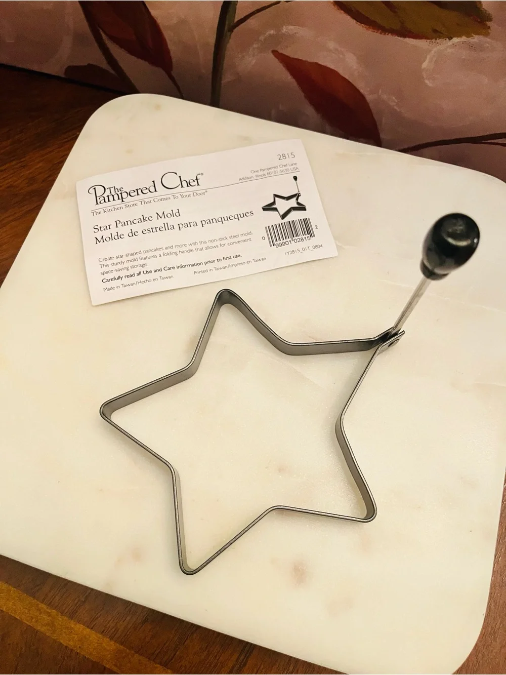 The Pampered Chef Vintage Star Pancake Mold - Stainless Steel, Black Handle NWOT